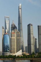 632m hoherShanghai Tower, das 2 höchste Hochhaus der Welt, 128 Etagen,106 Aufzüge